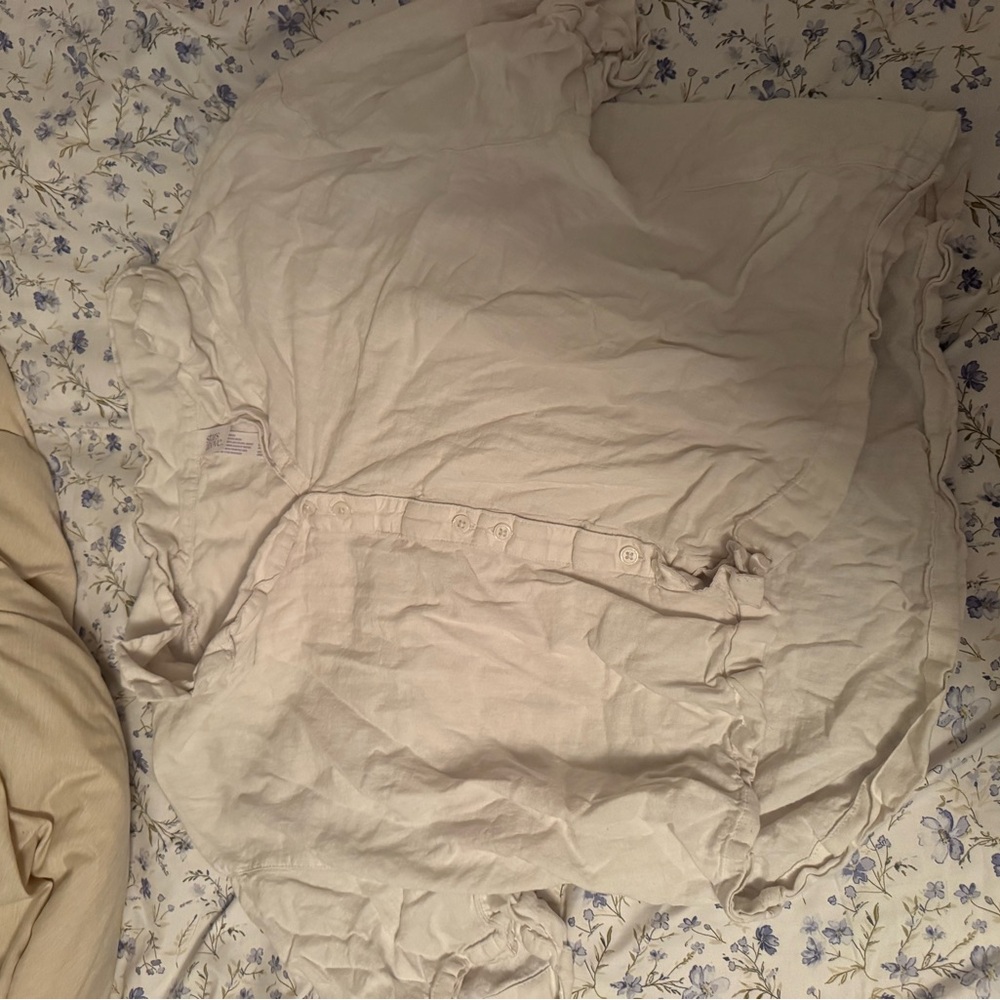 stars above Cream Button-Front Linen Top
